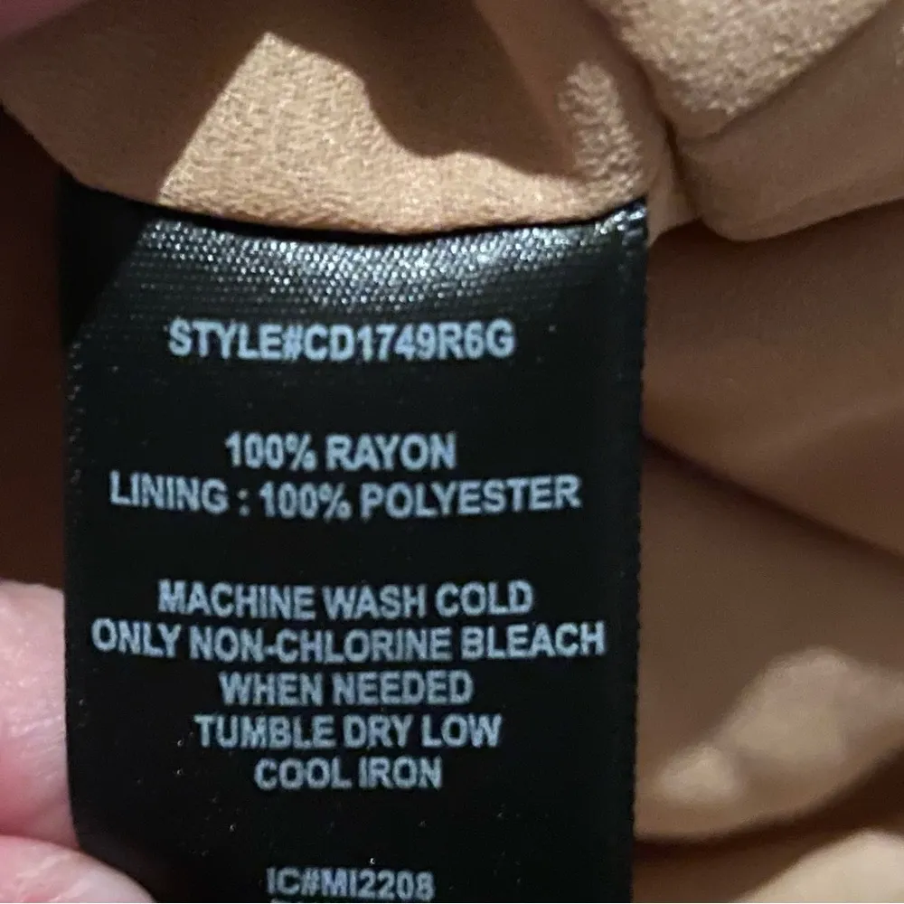 NWT Sanctuary Dreamer Georgette Floral Print Surplice V-Neck Puff Sleeve Size 6 - Image 9