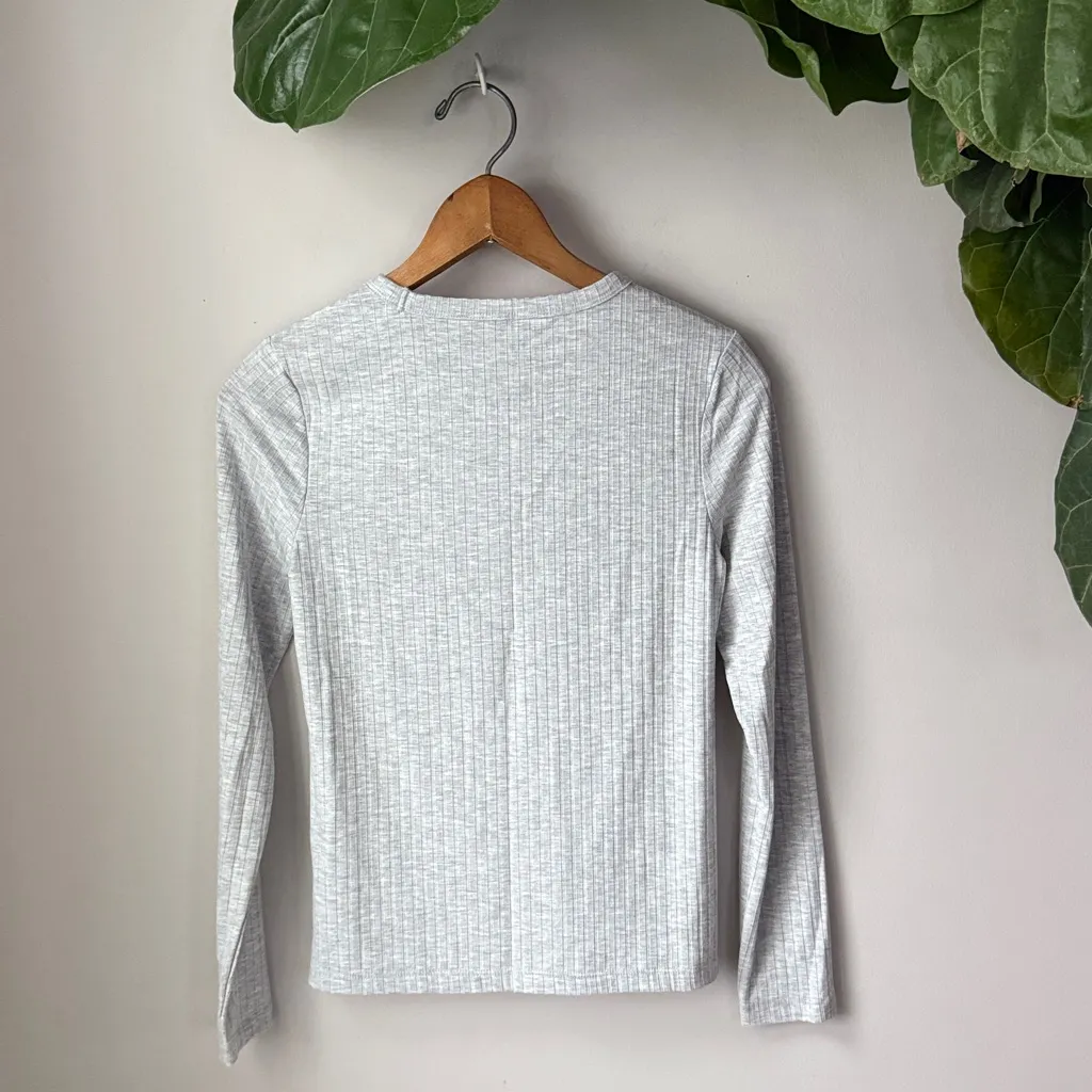 Banana Republic Light Gray Ribbed Pullover Long Sleeve - Image 2