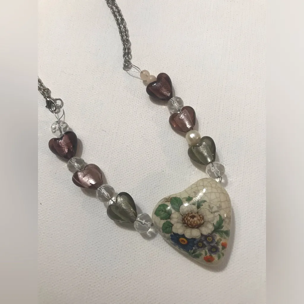 Reworked Heart Floral Ceramic Pendant Glass Heart Charms Silver Tone Necklace 16 - Image 2