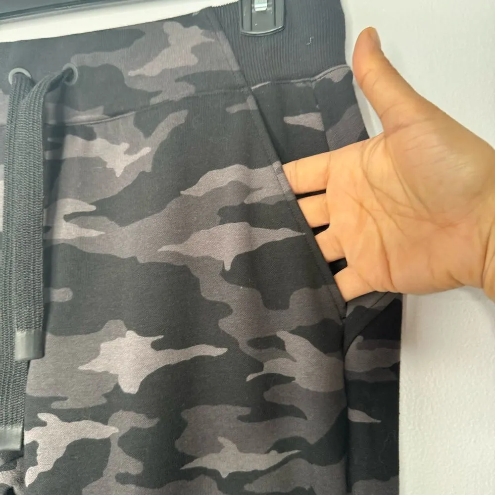 Athleta gray camo sweatpants size small - Image 3