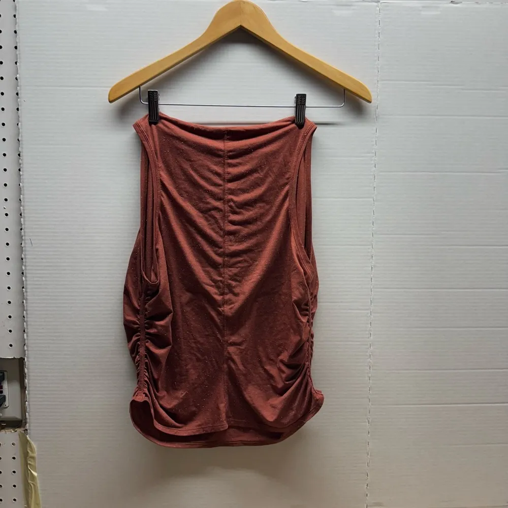 See the Horizon Mock Tee Tank - Image 4