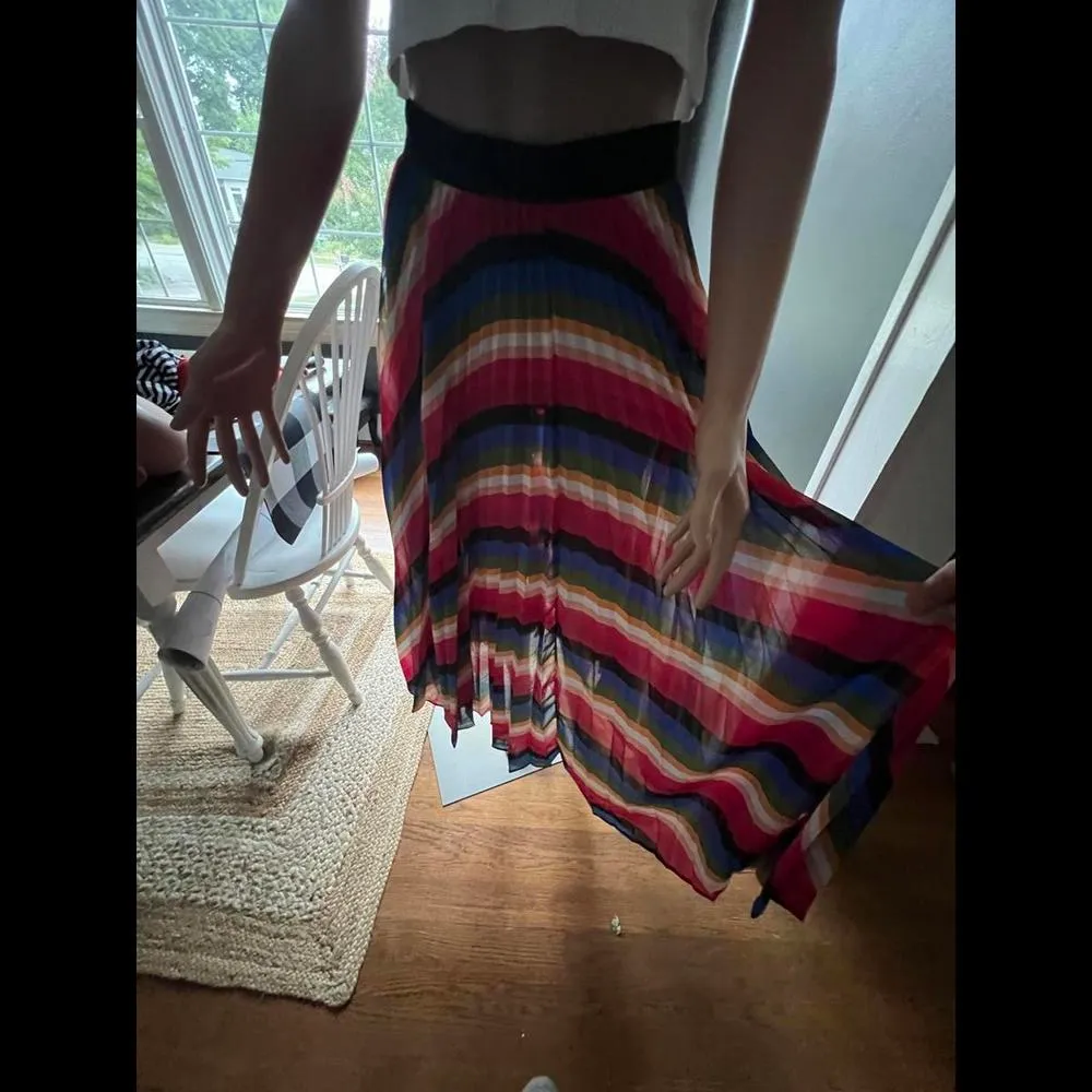 Multi-colored flows skirt from Forever 21 - Image 5
