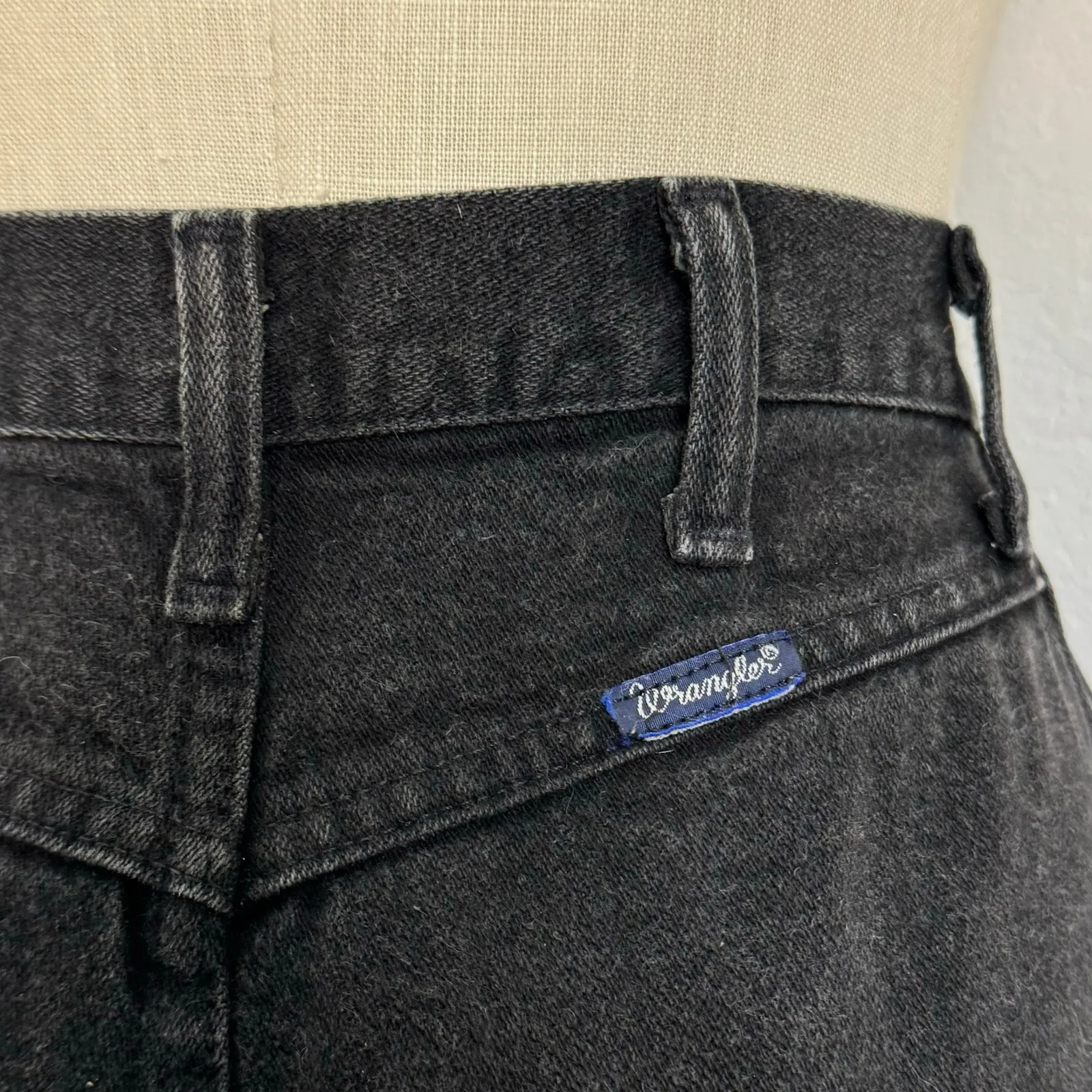 26"X35" Vintage Wrangler Black Back Pocketless Jeans High Waist Western Tall - Image 2