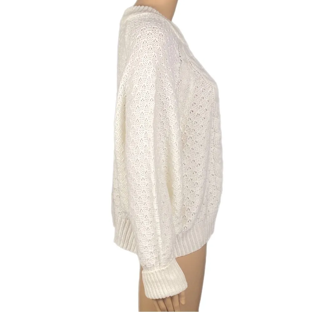 MOON & MADISON cream, dolman sleeve, cropped, cable knit sweater. Medium. EUC - Image 3