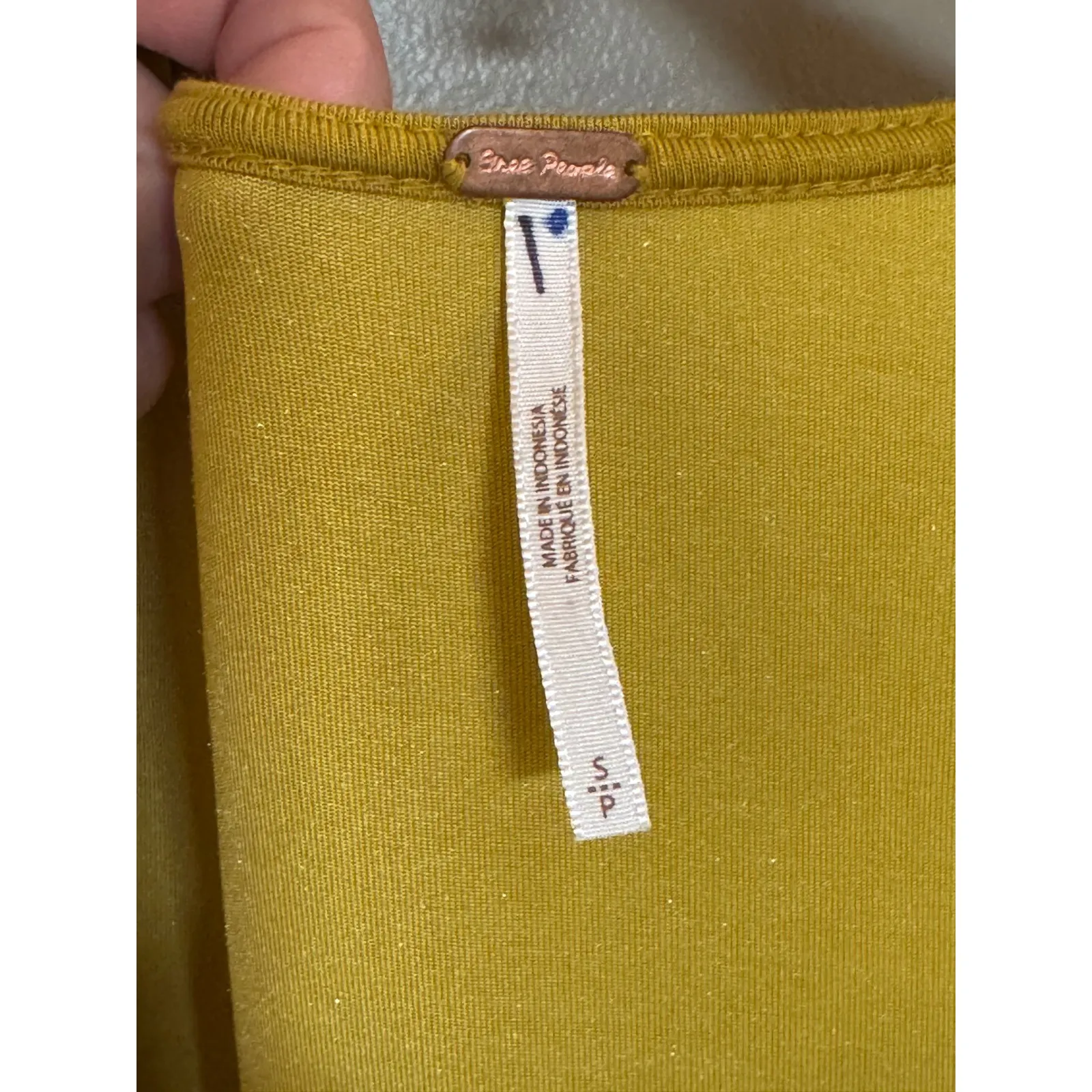 Free People Velvet Puff Sleeve Ruched Sweetheart Neckline Mustard Yellow Size S - Image 4