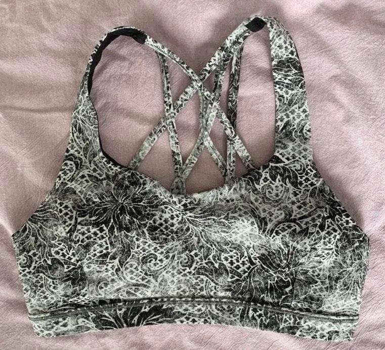 Lululemon  Free To Be Serene Bra - Image 6