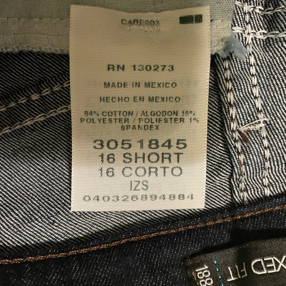 LEE Womens Plus Relaxed Fit Straight Leg Dark Wash Flex Waistband -16 Short - Image 5