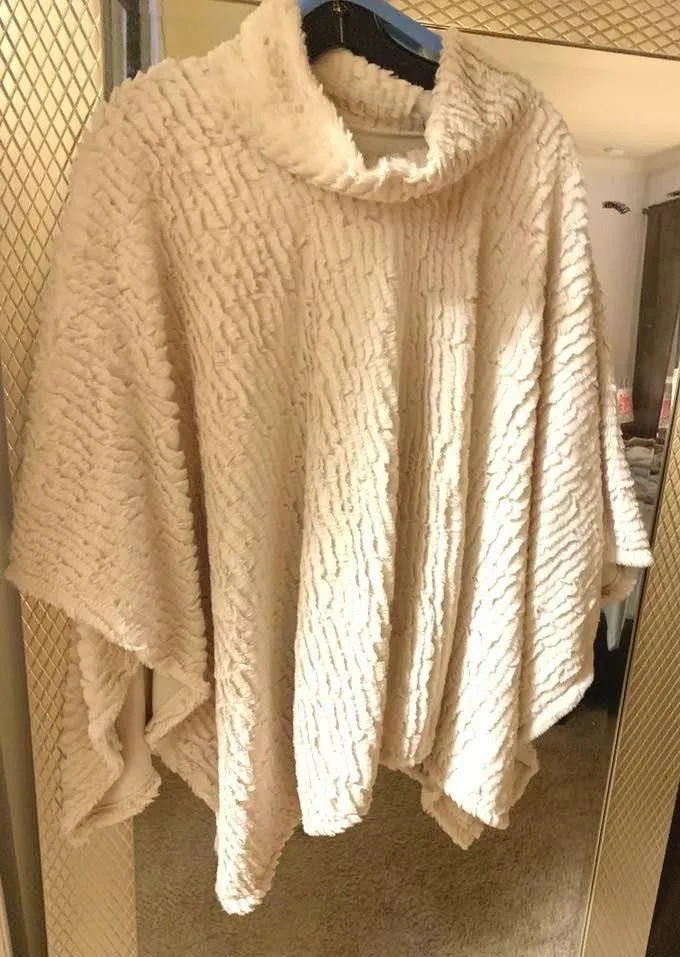 Dress Up Faux Fur Poncho - Image 2