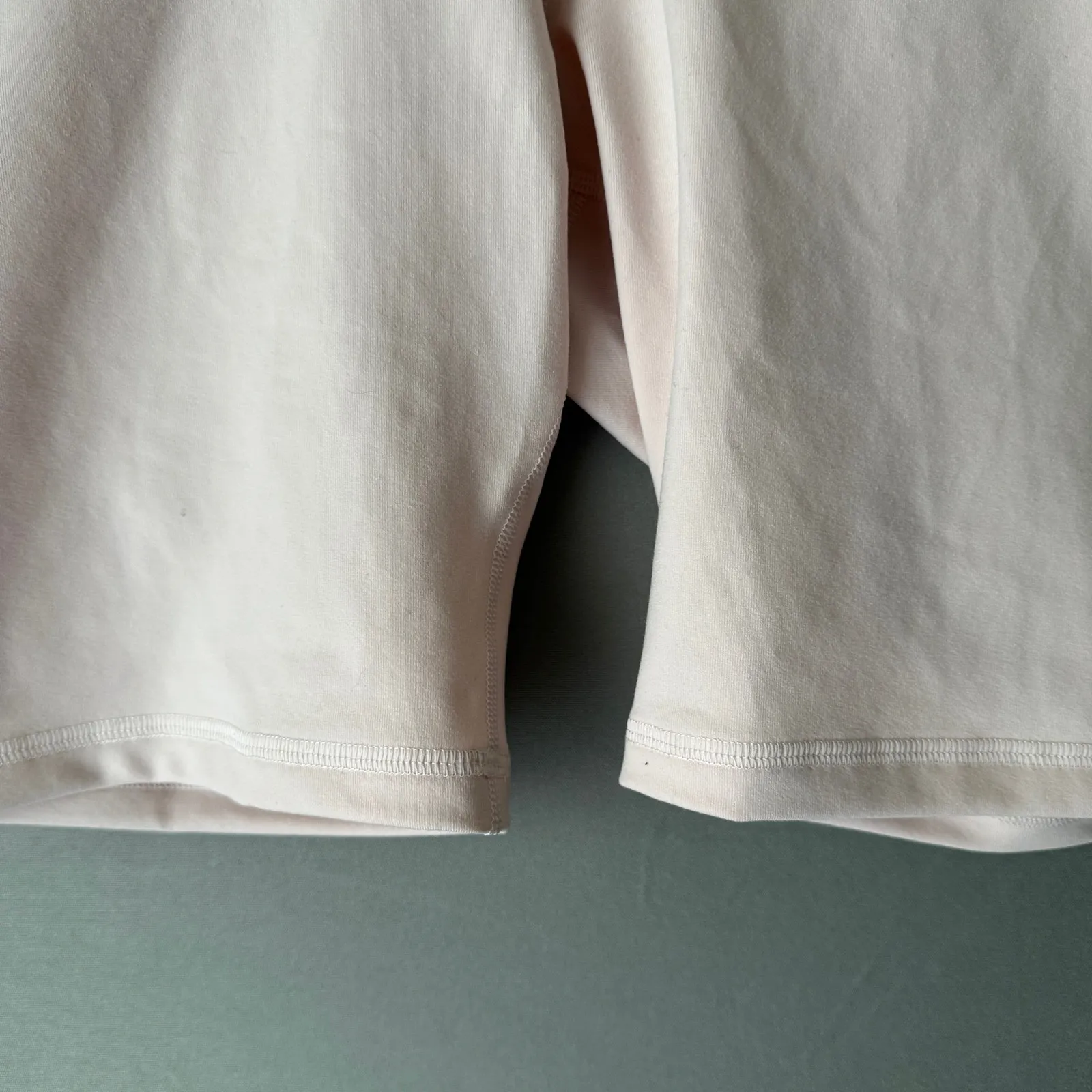 Old Navy sz S light‎ pink active shorts NWT - Image 3