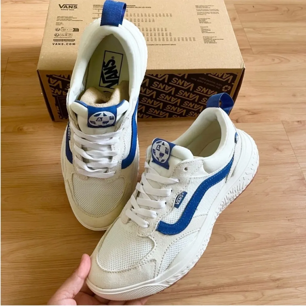 Vans UltraRange Neo VR3 Shoes
Women Size 9.5US VNOOOCWEEHW - Image 4