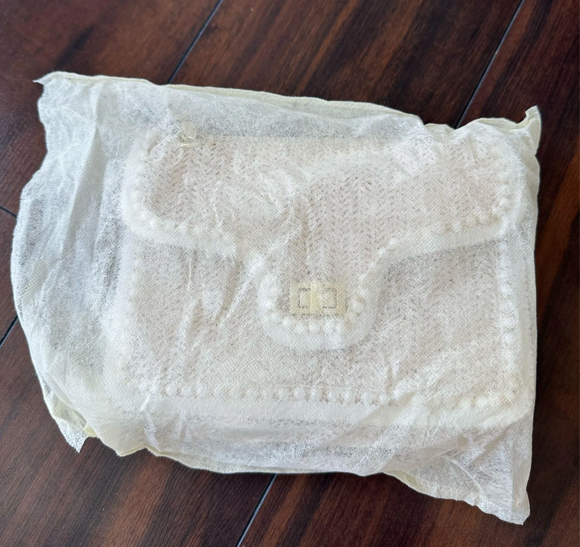 Shein woven shoulder bag with bag charms - Image 5