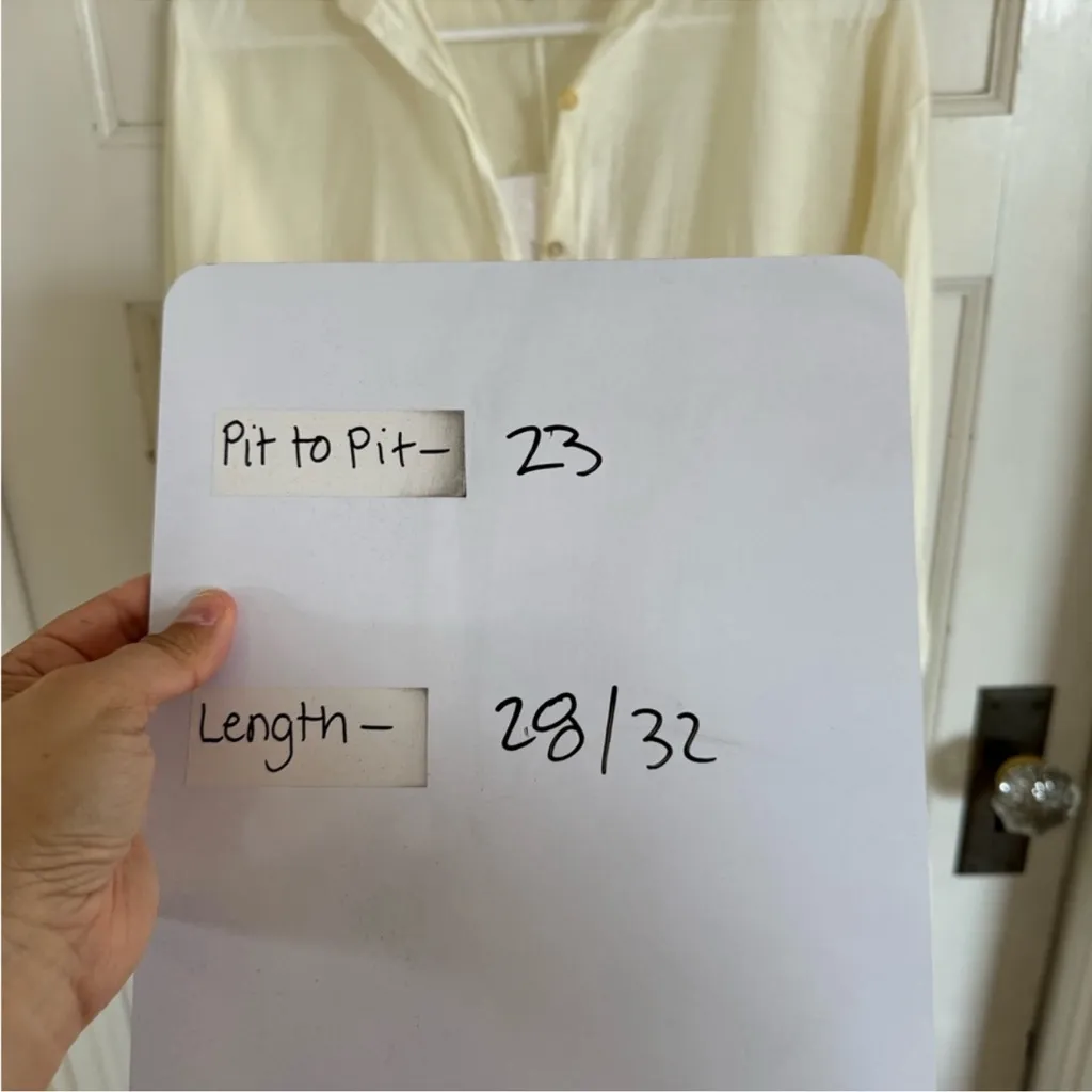 NWT NIA The Brand ivory oversized button front top size xs White - Image 8