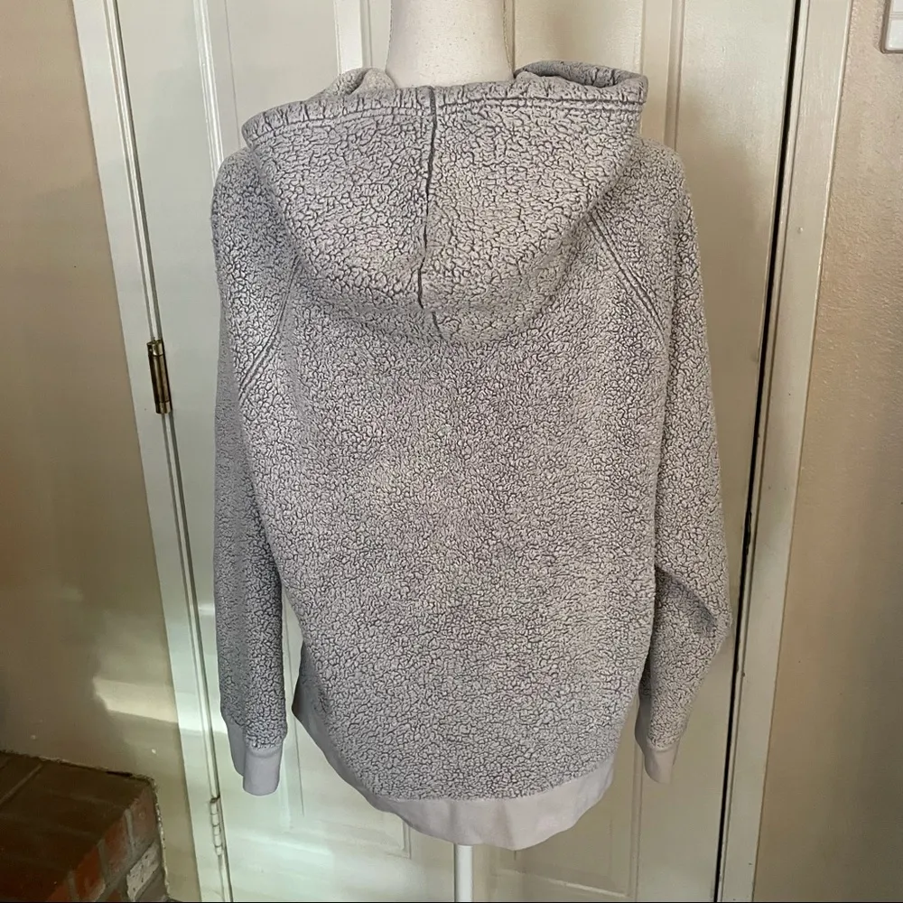 Gilly Hicks by Hollister Fuzzy Lounge Hoodie - Image 5