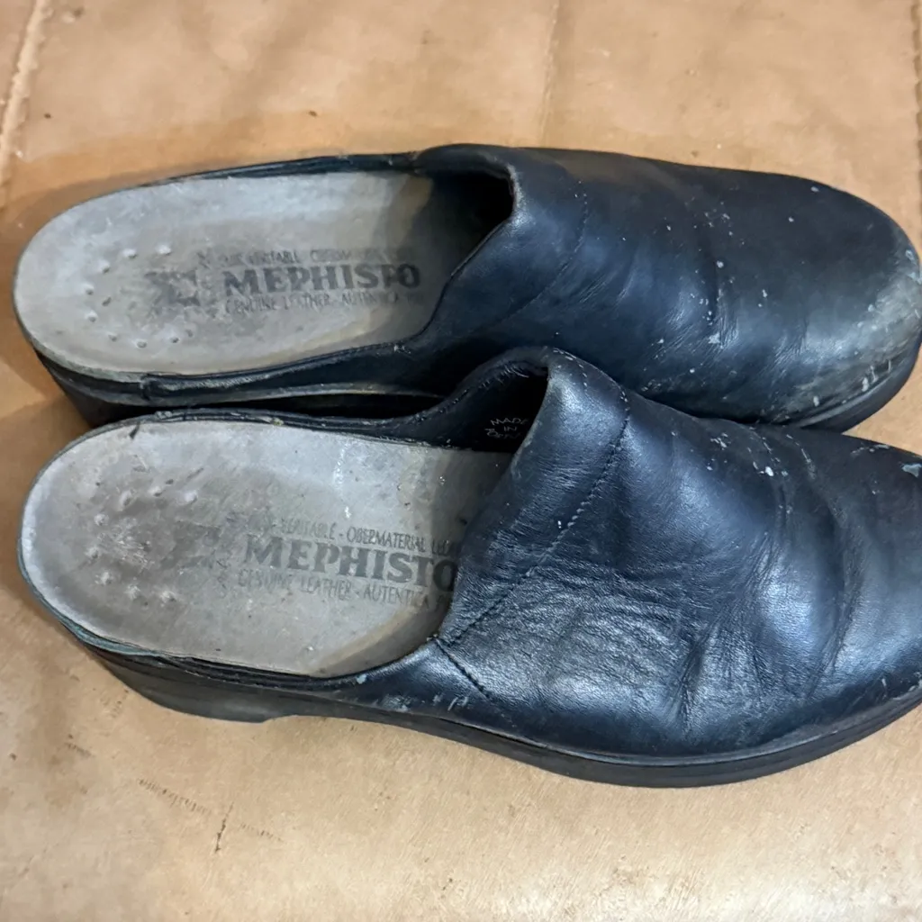 Mephisto Leather Clogs as is Black Size 7 - Image 4