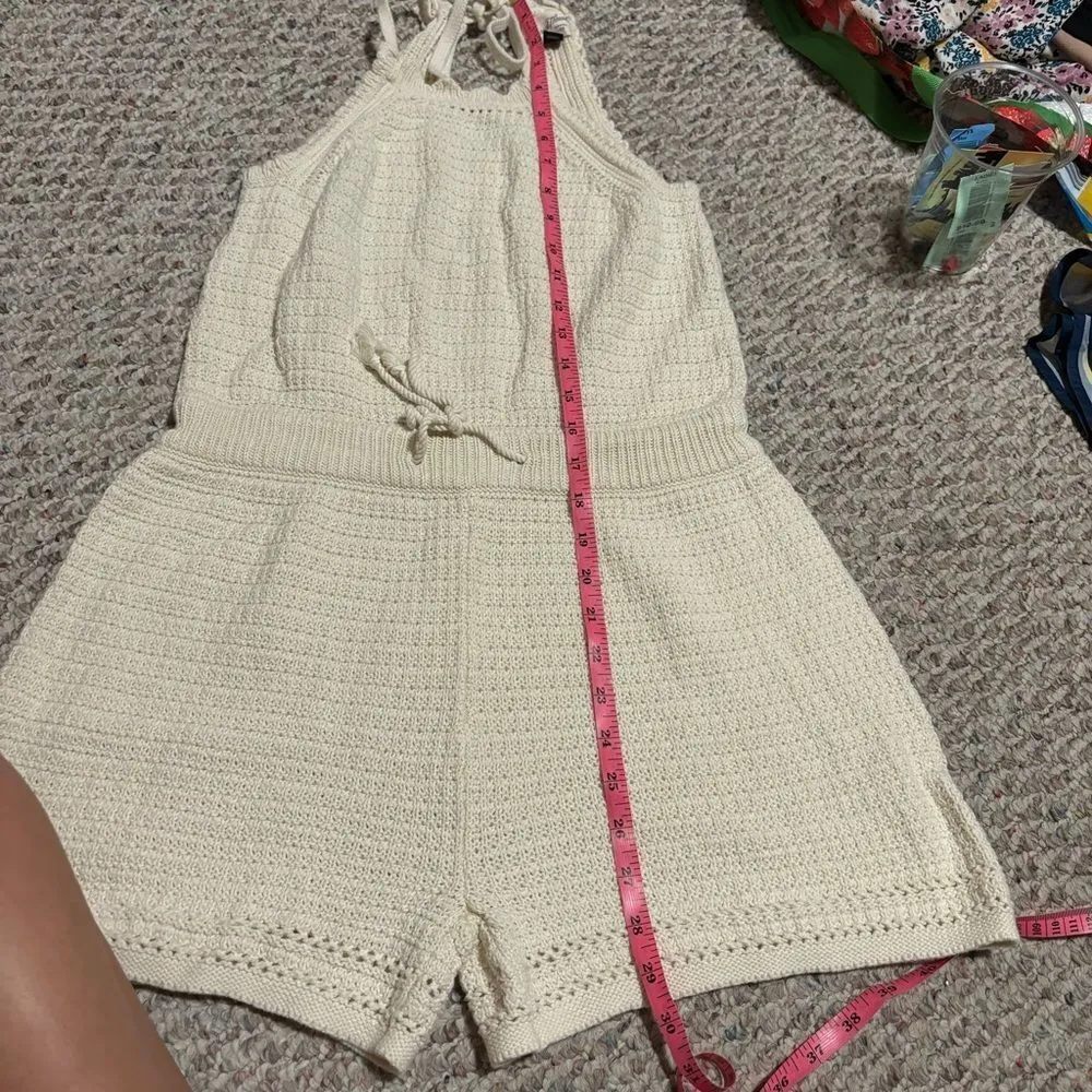 Universal Threads Crochet Romper Ivory Sleeveless Halter Back Neck Tie- Size XS - Image 8