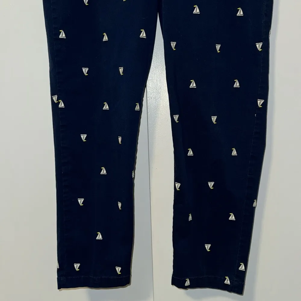 Talbots Weekend Chino Capri Pant Navy Sailboat Embroidery Nautical Women’s 12 P - Image 3