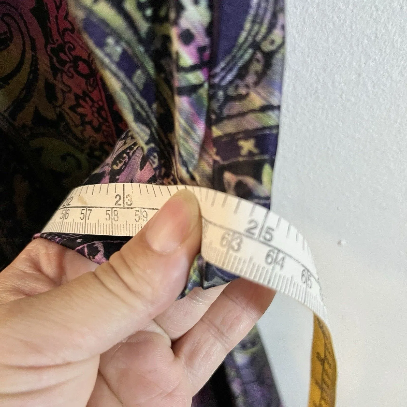 Natori Women Slip Dress Beige V-Neck Sleeveless purple paisley Print Size M - Image 8