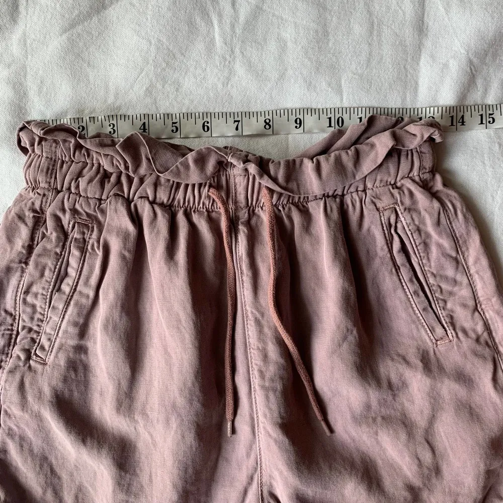 Urban Outfitters BDG Dusty Pink Paper Bag Shorts Size Small - Image 6