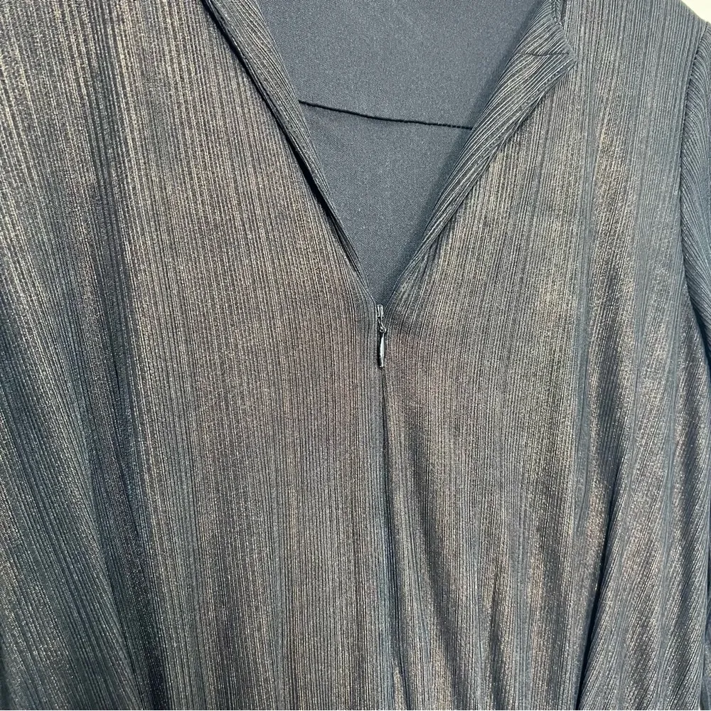 Ali & Jay  Black Gold Undertone Zipper Front Long Sleeve Romper - Image 9