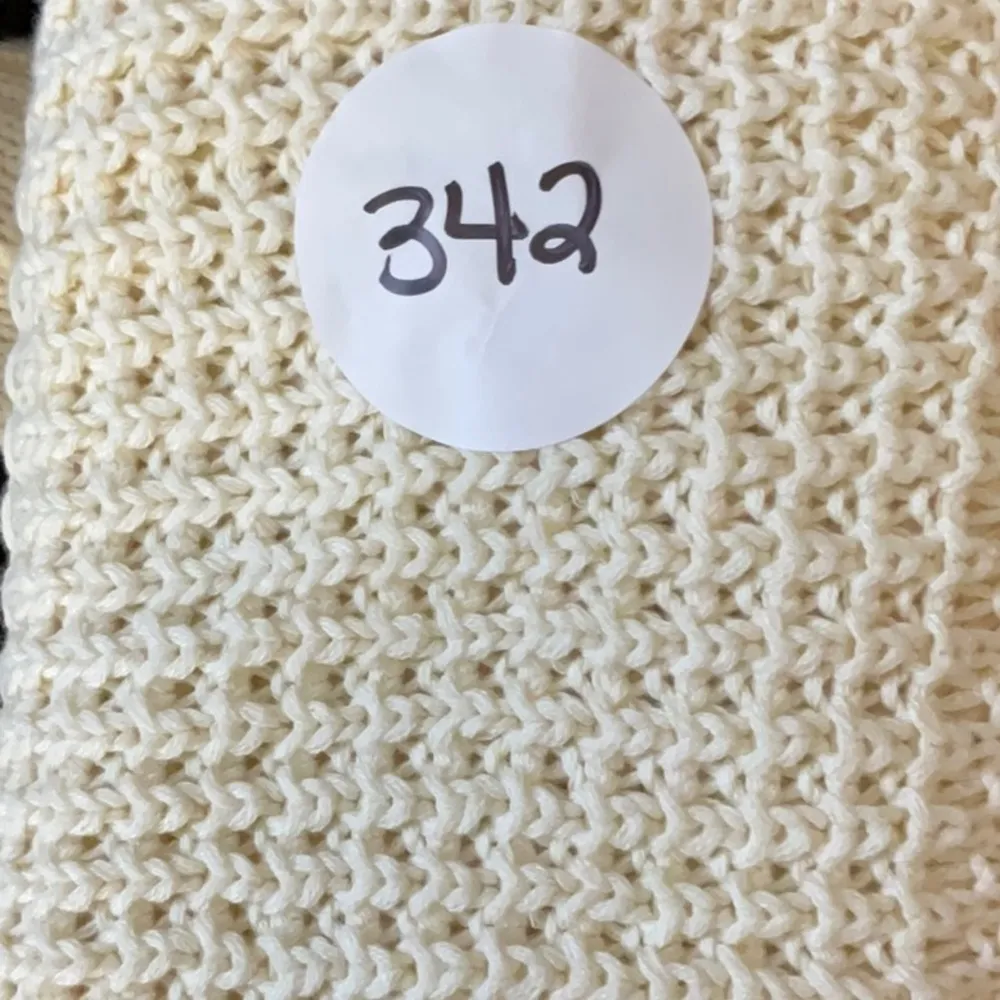 Universal Thread Women's Cream Gilet - Image 6