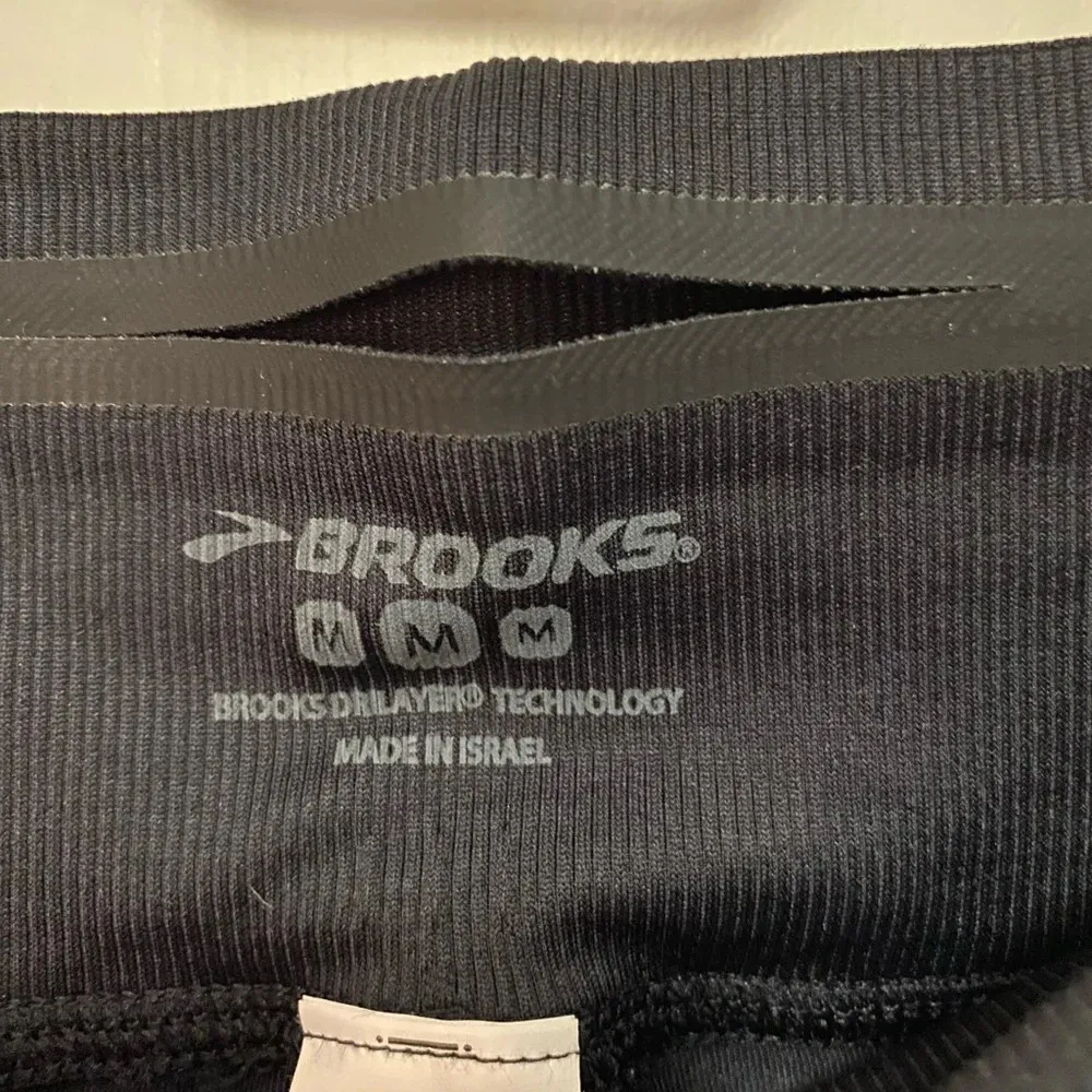 Brooks streaker Capri NWT women’s size medium - Image 4