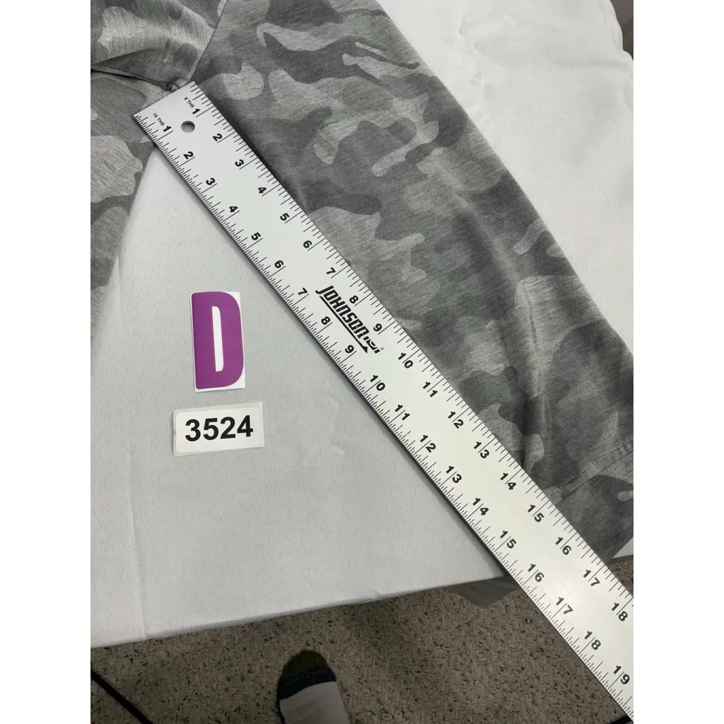 Womans Jane & Delancey XL Gray Camo Long Sleeve Pullover T Shirt - Image 8