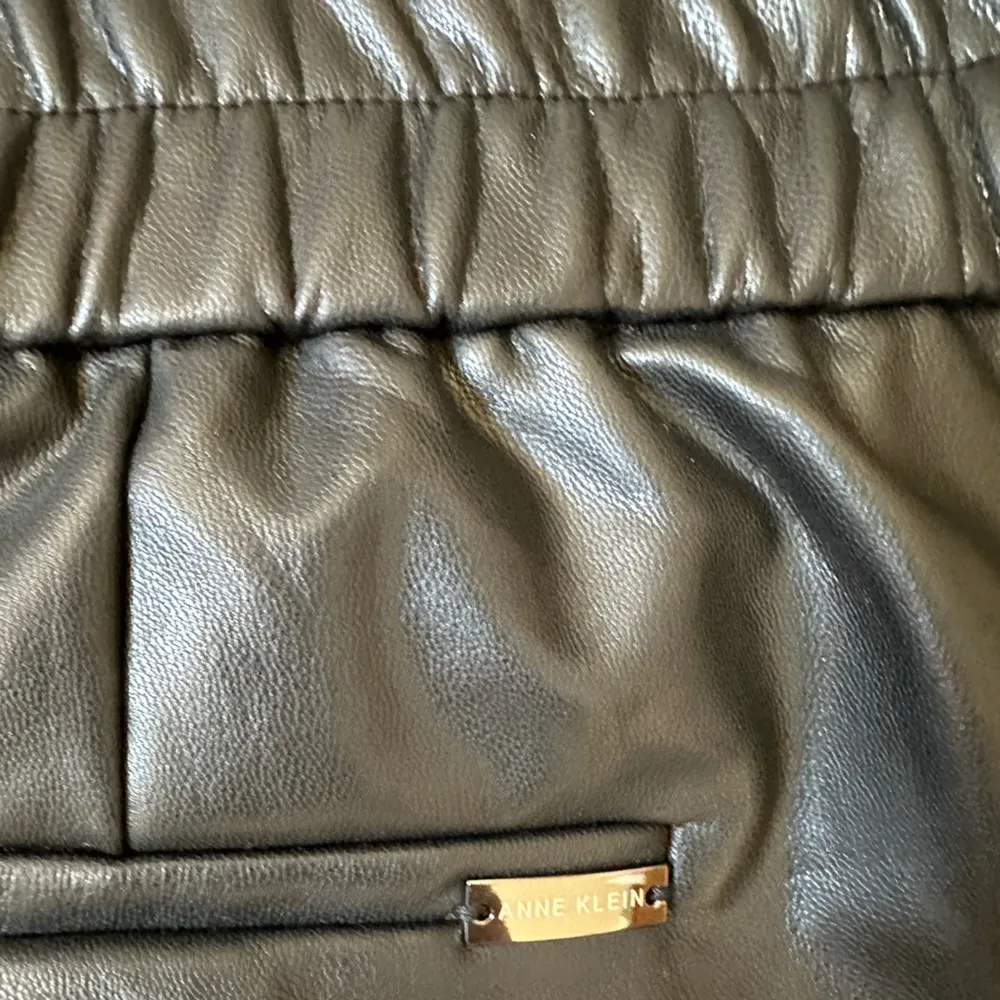 NEW Ann Klein Pull On Cinched Waist Faux Leather Pants Size XXL Black Gorpcore - Image 7