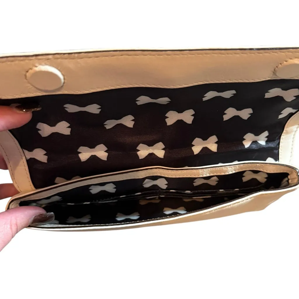 Kate Spade Chelsea Park Bone Color Clutch Keira with Black Bow Gold Card Slots - Image 7