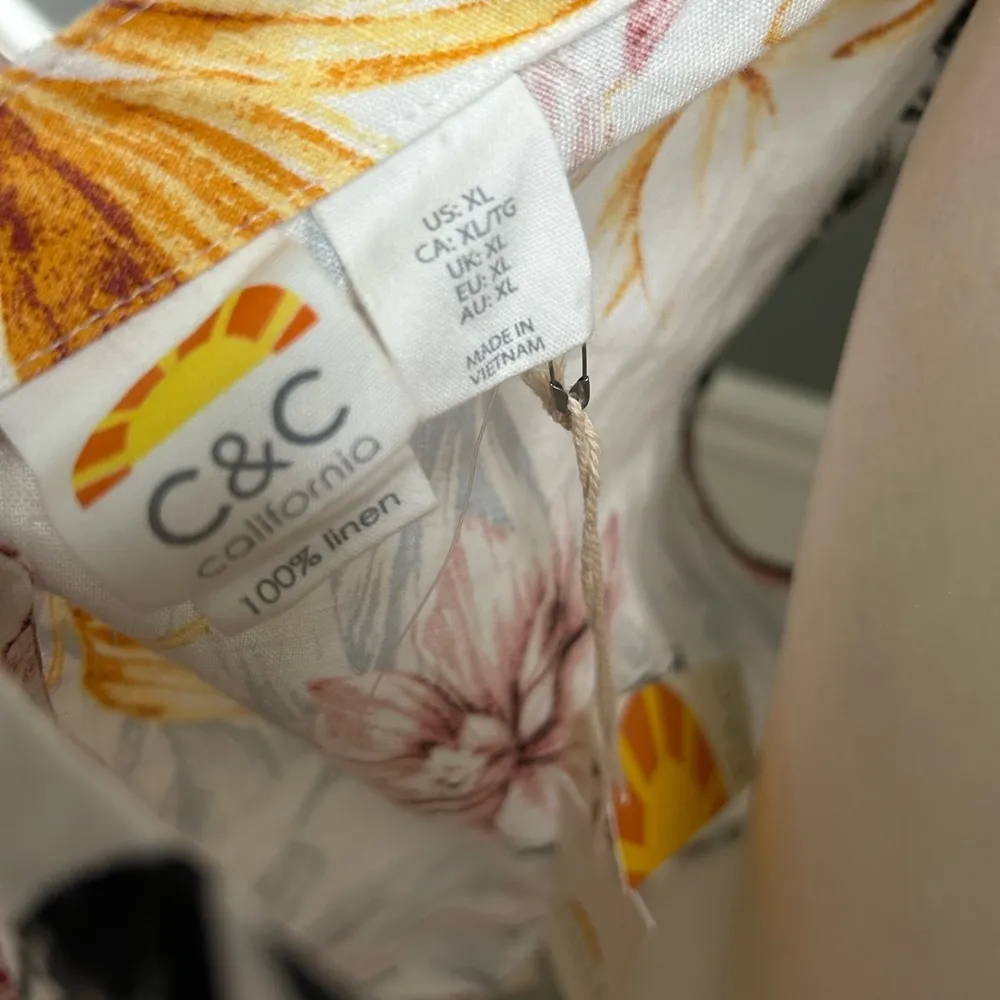 🆕 C&C California 100% linen floral top XL - Image 4