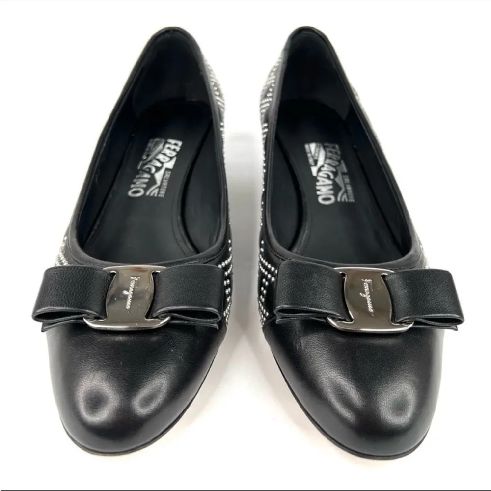 Salvatore Ferragamo Vara Embellished Stud Leather Bow Ballet Pumps Size US 5 - Image 3