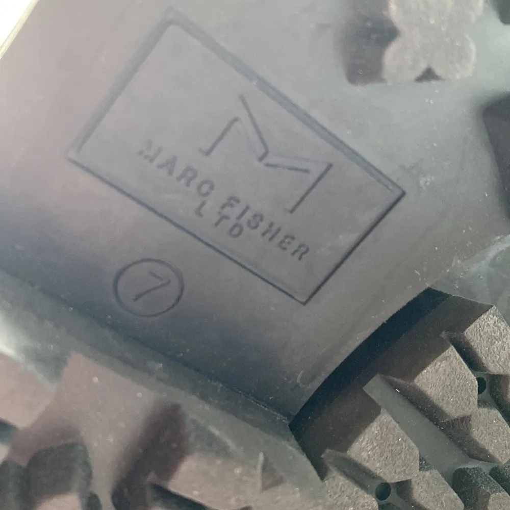 Marc Fisher Patent Leather Inka Hiking Boots Combat Boots Size 7 New Without Tag - Image 8