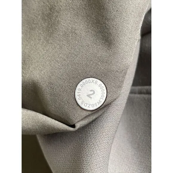 Lululemon sz‎ 2 Keep Moving Jogger Luxtreme Gray Smooth W Stains - Image 8