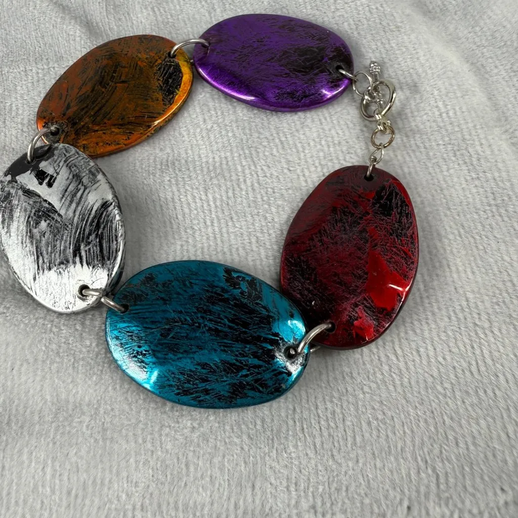 Colorful Oversized Oval Link Bracelet With Toggle Clasp Multicolored Metal Look Silver - Image 11