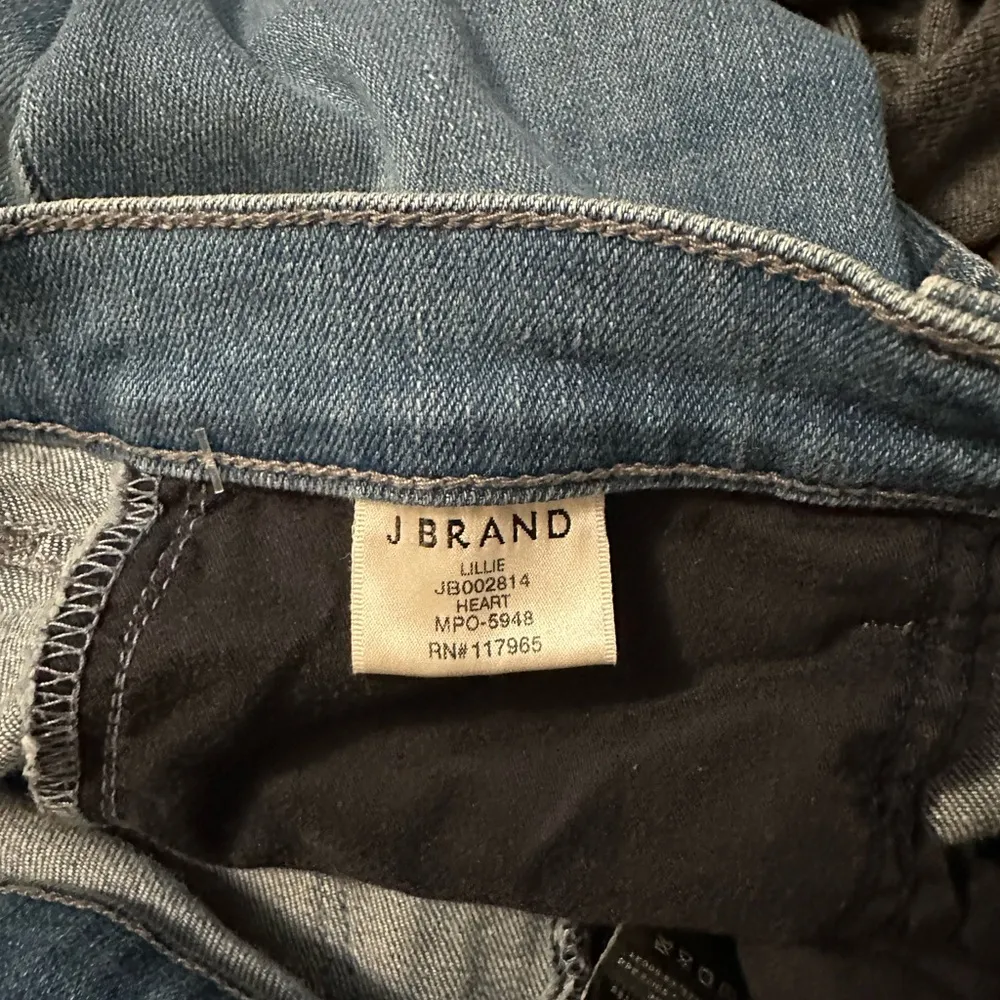 J Brand Lillie High Rise Crop Flare -Heart Size 26 - Image 5