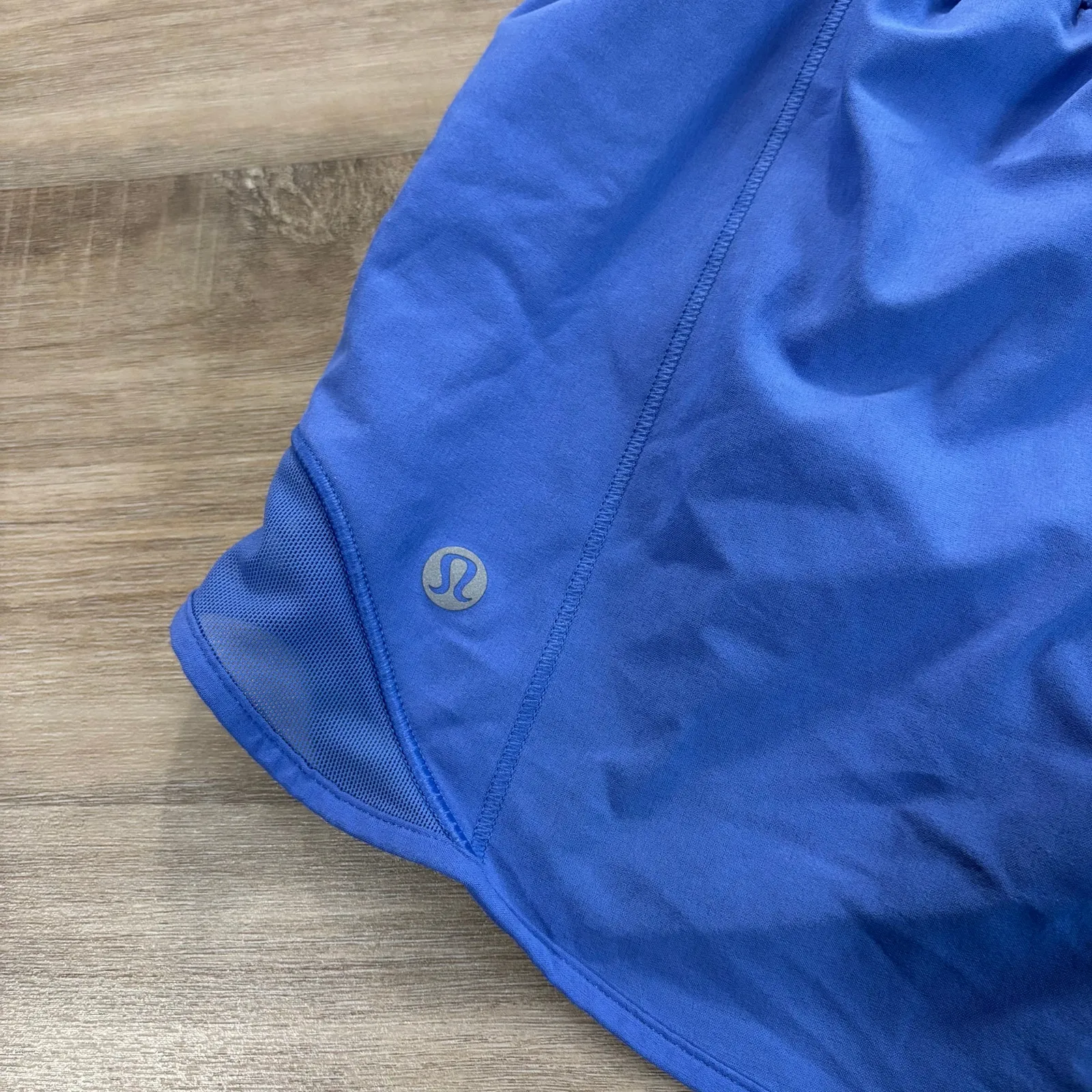 Lululemon Hotty Hot High-Rise Lined Short 2.5" Wild Indigo Women Size 6 - Image 4