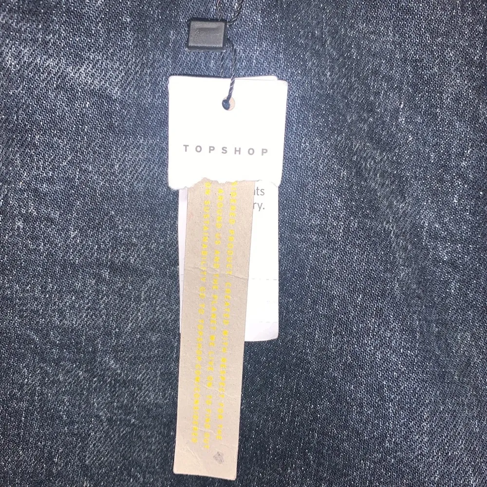 Womens Size 34X30 Topshop Straight Leg Raw Hem Jeans NWT - Image 4