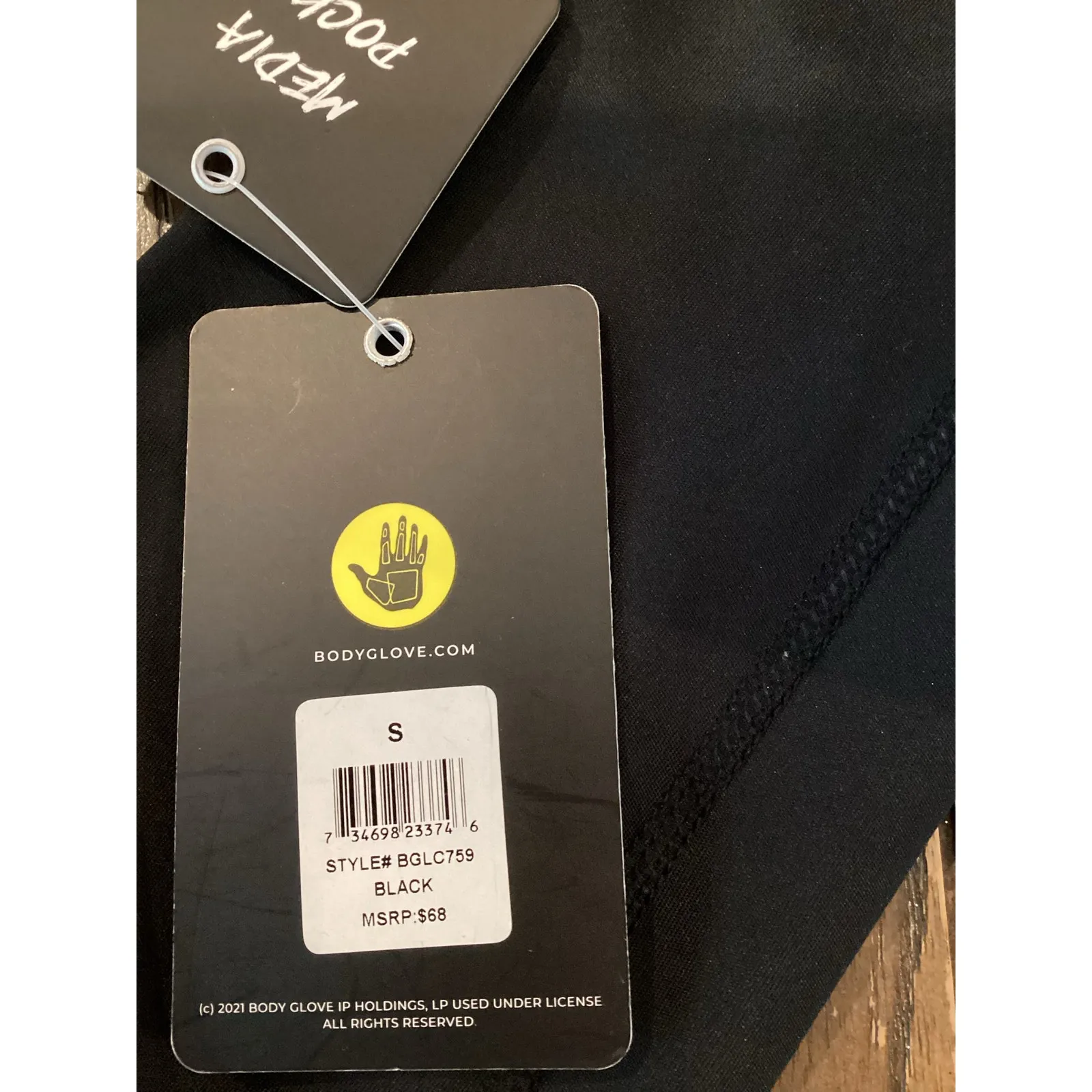 Body Glove  active capri legging black NWT with media pocket small - Image 3