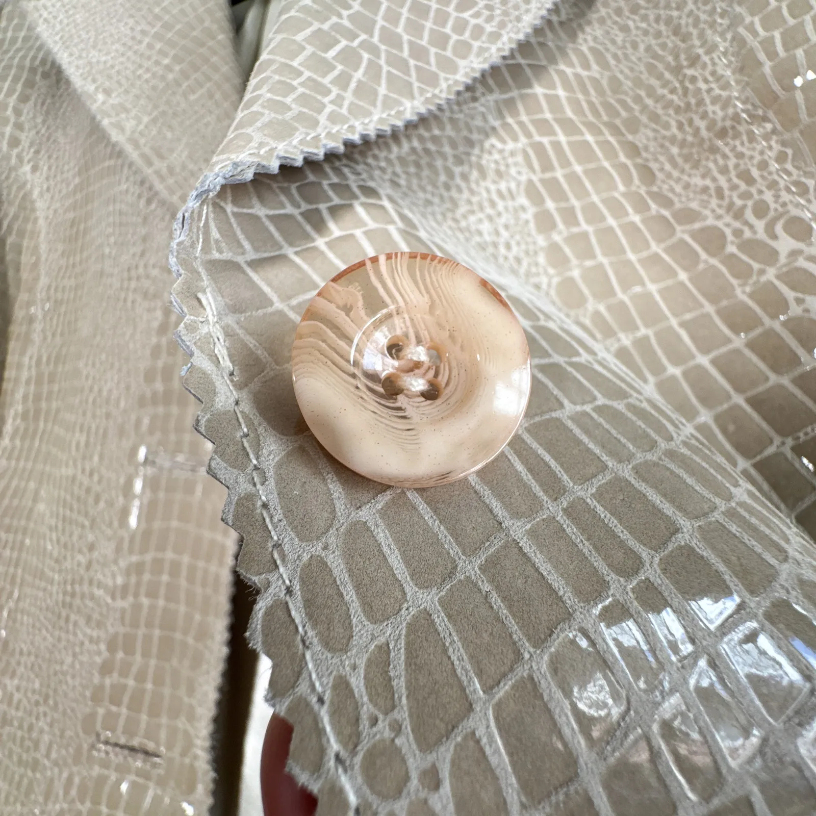 In Suede Croc Embossed Glossy Leather Blazer Vintage Large - Image 7