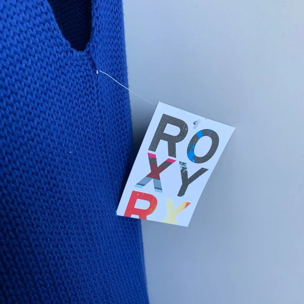 Roxy *NWT*  XL cap sleeve knit two button blue cardigan sweater - Image 4