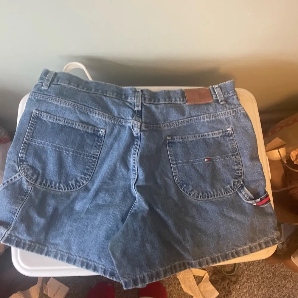 Tommy Hilfiger Carpenter Jean Shorts Size 16 Pockets 5" Inseam High Waist 1551 - Image 2