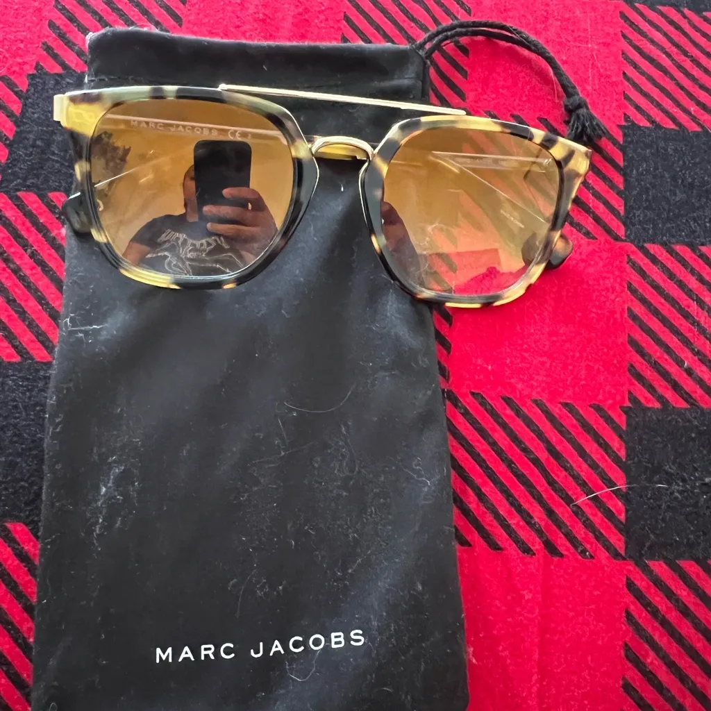 Marc Jacobs Gold and Tortoise Sunglasses - Image 2