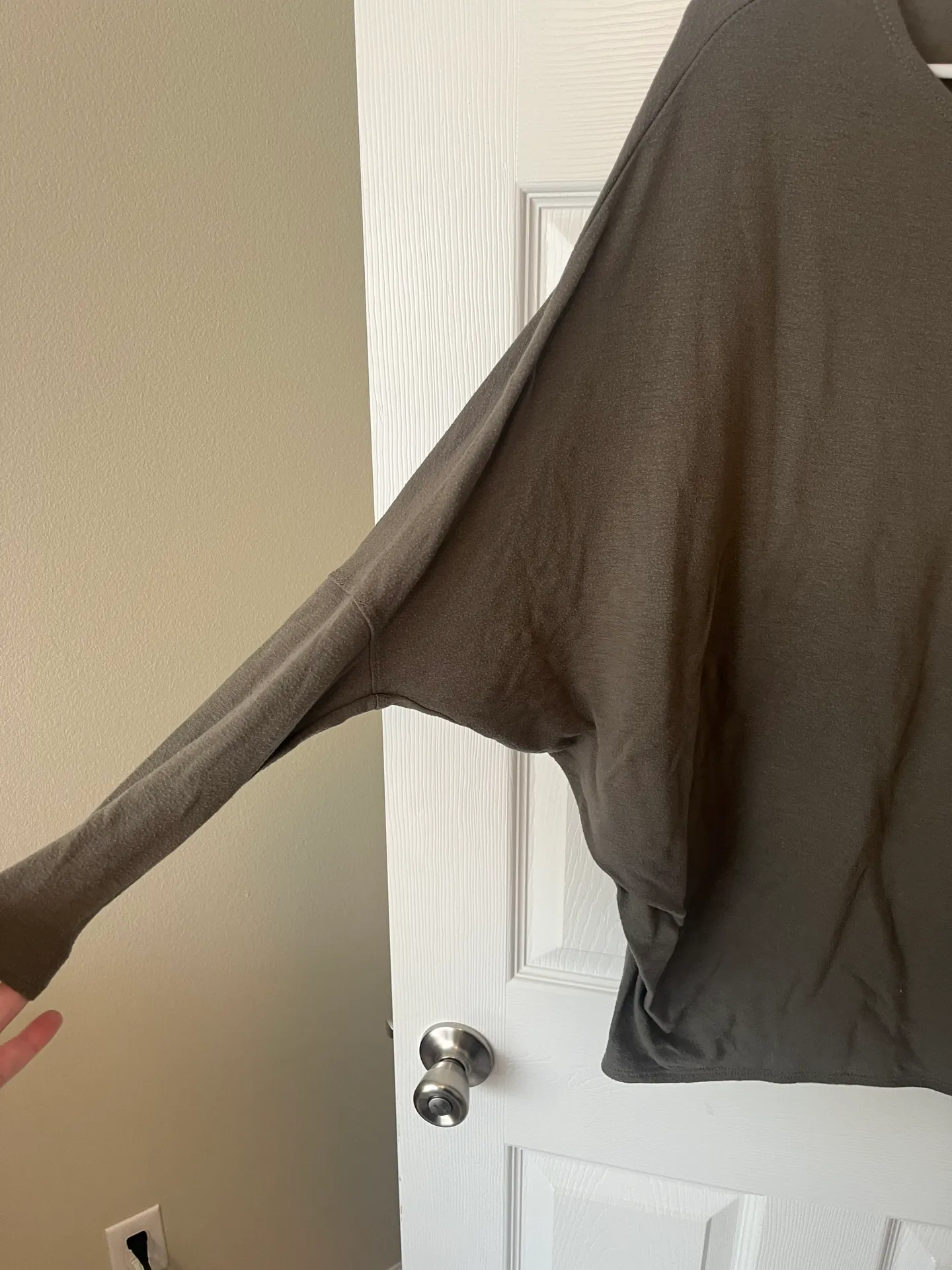 Green long sleeve - Image 3