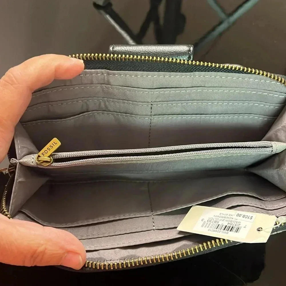 NWT Fossil wallet - Image 7