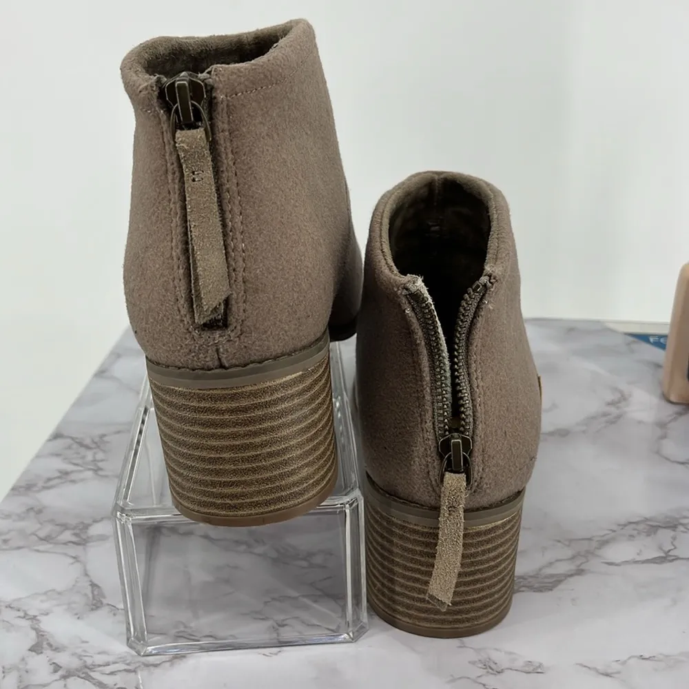 TOMS Lacy Ankle Bootie Desert Taupe Zip Up Casual Boho Size 8.5‎ Tan Beige Comfy - Image 3