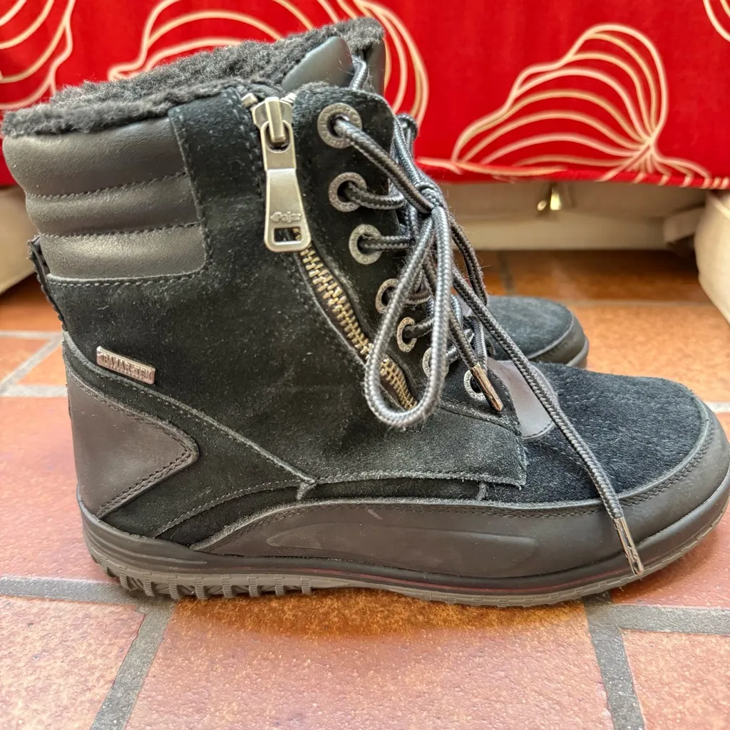 Pajar Boots Womens 7 Jeana Combat Lace Up Faux Fur Lined Side Zip Black Suede - Image 3