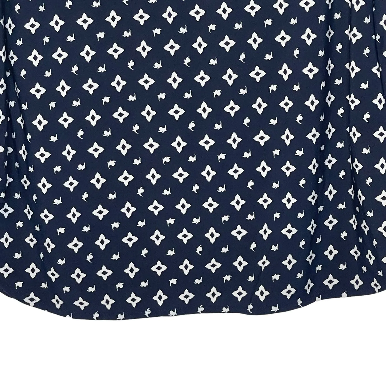 Lauren Ralph Lauren Petite Geo Keyhole Top 3/4 Sleeve Side Slit Hem Women Medium - Image 4