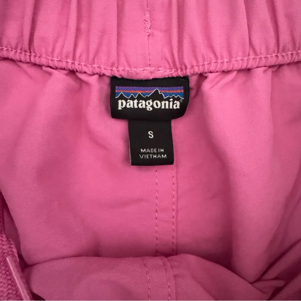 Patagonia Barely Baggies Short Size Small - Image 7