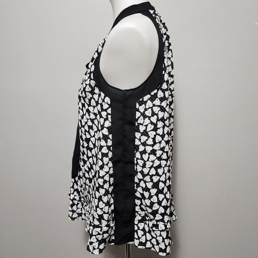 Disney's Alice Through the Looking Glass by Colleen Atwood Medium Heart Tank - Image 4