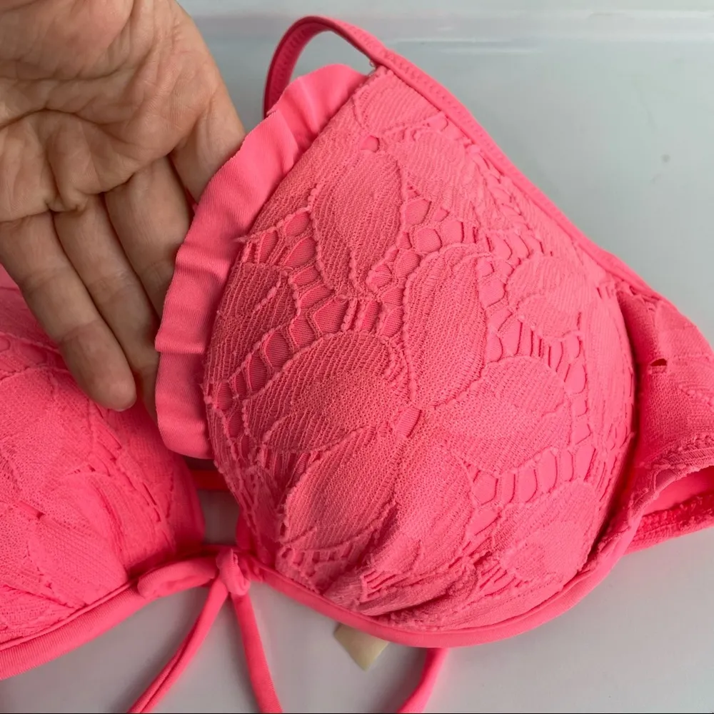 Victoria’s Secret Sz 34B Pink Crochet Lace Push Up Bikini Top Halter Tie - Image 4