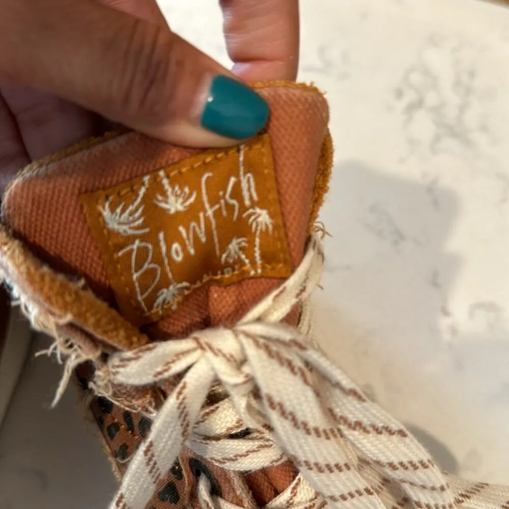 BLOWFISH MALIBU UPLAND DESERT CARAMEL LEOPARD CANVAS HI TOP SNEAKER size 9.5 - Image 8